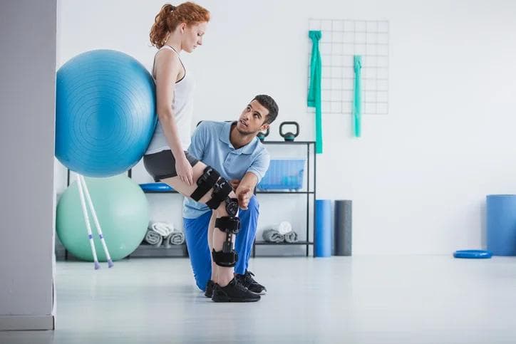 Physiotherapy helps reduce pain and improve movement. Learn what physiotherapy is, when to see a physiotherapist, and how it supports recovery in Winnipeg.